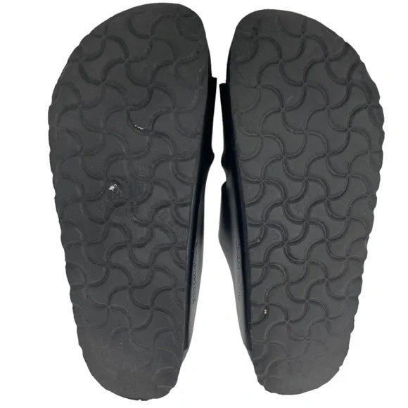 𝅺Birkenstock X Valentino Garavani Leather Sandal Black - Picture 6 of 8